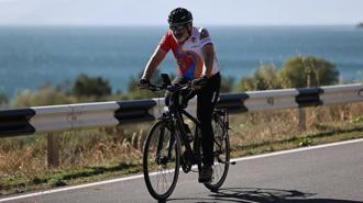 Ermenistan Başbakanı Paşinyan'dan sabah sporu! '31 km pedal çevirdi'