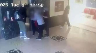 Okul koridorunda dehşet! Kapı kolu atardamarına saplandı, ölümden döndü