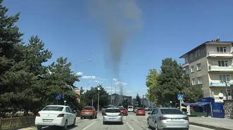 Hortum böyle geldi! Araç kamerası saniye saniye görüntüledi