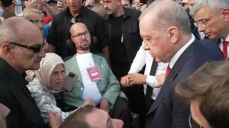 Cumhurbaşkanı Erdoğan otobüsü durdurup yanına gitmişti! Engelli genç konuştu: Unutamayacağım bir andı