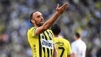Fenerbahçe'de Vedat Muriqi: Futbolcular olarak zorlanıyoruz