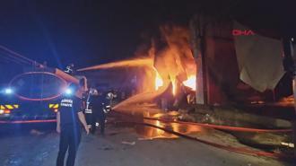 Adana halinde yangın! Çok sayıda iş yeri kullanılamaz hale geldi