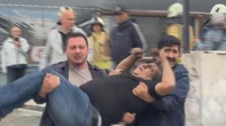 Kadıköy’de 8 katlı binayı alevler sardı! Yangında mahsur kalanlar var
