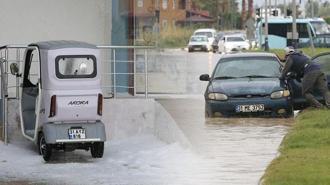 Kentte dolu kabusu! Dakikalar içinde her yer beyaza büründü
