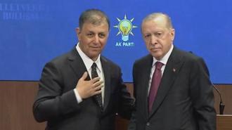 AK Parti'ye geçen Cemil Tugay'dan ilk sözler: İzmir'i yeniden inşa etmek üzere yola çıkıyoruz