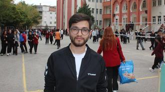 Yüzde 62 görme engelli! Mezun olduğu okula öğretmen olarak atandı
