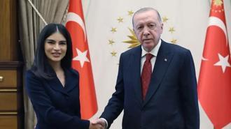Cumhurbaşkanı Erdoğan, Özbekistan Cumhurbaşkanlığı İdaresi Başkanı Mirziyoyeva’yı kabul etti
