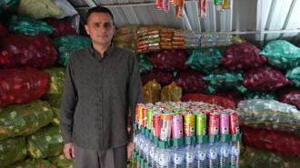 Geri dönüşüm için kolları sıvadı, 100 bin içecek ambalajı biriktirdi! Kampanyada birinci oldu