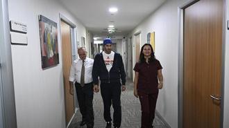 10 yıldır Parkinson hastalığıyla mücadele etti! Beyin piliyle özgürlüğüne kavuştu