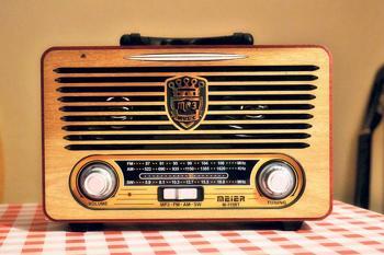 RTÜK'ün araştırmasına göre, Türkiye'de günlük radyo dinleme süresi 1 saat 40 dakika