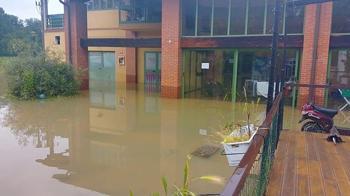 Şiddetli yağışlar İtalya'yı vurdu! Yerleşim yerleri sular altında kaldı