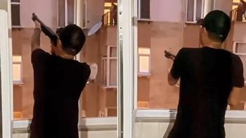 Sosyal medyada paylaştı, yakalandı! Pencereden pompalı tüfekle rastgele ateş