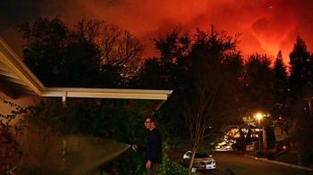 Los Angeles yangınlarında son durum: Santa Ana uyarısı, ölü sayısı artıyor