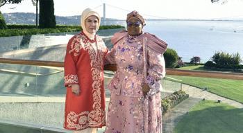 Emine Erdoğan Esvatini Ana Kraliçesi ile görüştü