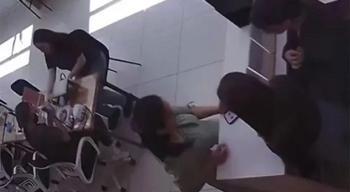 Tırnaklarını yaptırmak için gittiği kuaförde doğum yaptı