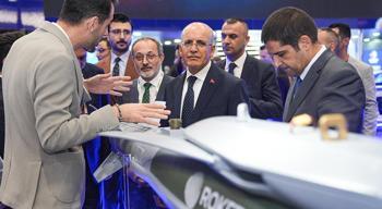 Bakan Şimşek: Türkiye'nin savunma sanayisinde geleceği çok parlak