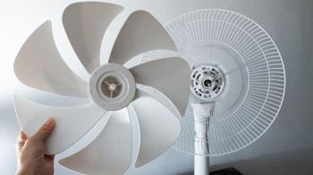 Vantilatörü cillop gibi yapan tek malzeme! 5 dakikada hava tertemiz