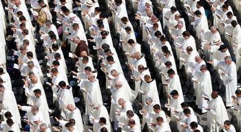 Bin yıl sonra ilk kez oluyor! Vatikan'da internet çağının ilk 'azizi' için hazırlık