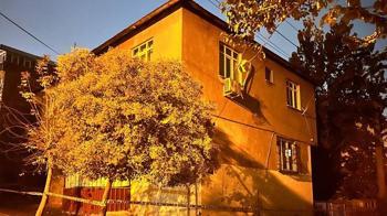 Kocaeli'de kolonlarında çatlak oluşan bir bina daha tahliye edildi