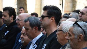 Kıvanç Kasabalı'nın zor günü... Babasını son yolculuğuna uğurladı