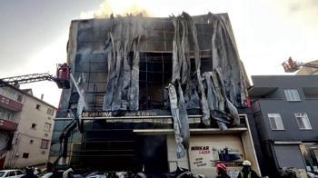 Kocaeli'deki depo yangınıyla ilgili 7 kişi açığa alındı