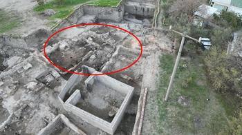 Büyük keşif! 8 bin yıl öncesine ait: '7 odalı, kırmızı astarlı, her birinde....'