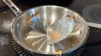 Yapışmayan tavanın sırrını şefler verdi! Isıtırken yapmak gerekiyormuş