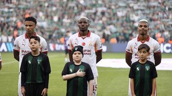 Lider Galatasaray geçen sezonu arıyor! Fenerbahçe detayı