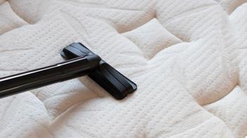 Yatak ve koltuklardaki kötü kokuyu emiyor! Yıkamaya gerek kalmayacak