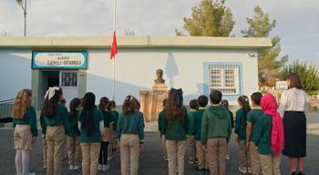 Duygu dolu anlar! Atatürk’ü anmak Uzak Şehir’e yakıştı