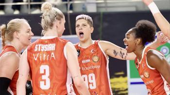 Eczacıbaşı’nda Ebrar Karakurt’tan Fenerbahçe mesajı! Türkiye’ye dönüşünü anlattı