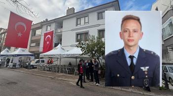 Şehit pilot Cüneyt Kandemir’in Ankara'daki baba evinde yas