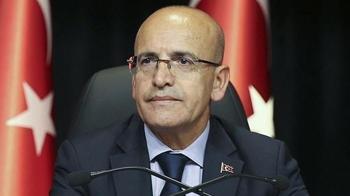 Bakan Şimşek: Dezenflasyonun sürmesini öngörüyoruz