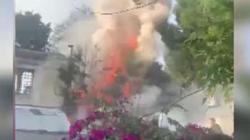 Tarihi Sultanahmet Meydanı’nda yangın paniği! Ekipler sevk edildi