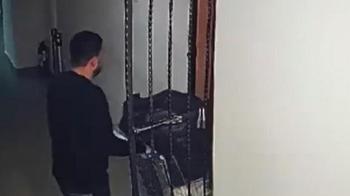 25 kilo altın, 50 kilo gümüşü Büyükçekmece Adliyesi'nden böyle çıkarmış! Görüntüler ortaya çıktı