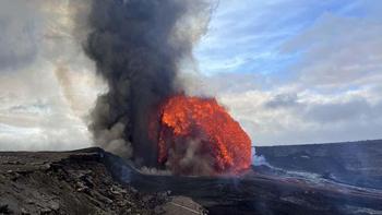 Kilauea yeniden uyandı! Dünyanın en aktif yanardağı lav püskürtüyor