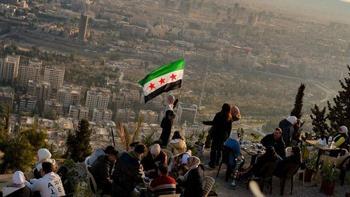 Suriye’de Esad’sız bir yıl: 'Demir Yumruk' yerle bir, cehennemden umut ışığına