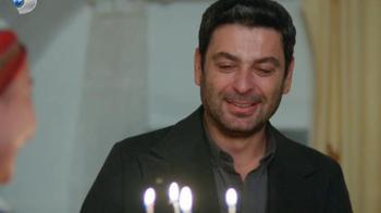 Uzak Şehir'de duygusal anlar! Alya'dan Cihan'a sürpriz doğum günü kutlaması