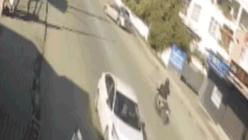 Dönüş yapmak isteyen otomobile ok gibi saplandı! Feci kaza...