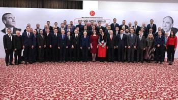 MHP Genel Başkanı Bahçeli, parti bünyesindeki enstitülerin temsilcileriyle bir araya geldi