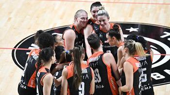 Sultanlar Ligi'nde Eczacıbaşı son sette Beşiktaş'ı mağlup etti