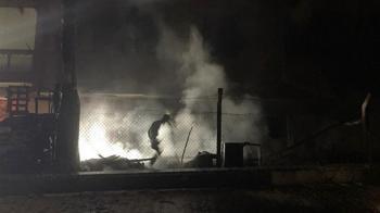 Ankara'da hurdalık alanda çıkan yangında 8 kişi dumandan etkilendi