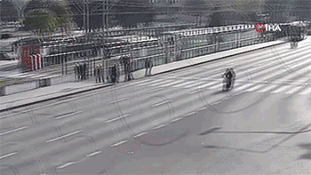 Feci kazalar kameralarda! Motosiklet kazaları alarm veriyor