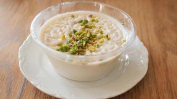 Saray sofralarından gelen lezzet! Tam kıvamında muhallebiye doyum olmuyor