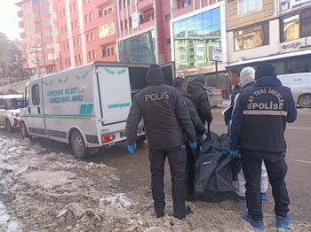 Sınava gelmeyince gerçek ortaya çıktı! Akademisyen evinde ölü bulundu