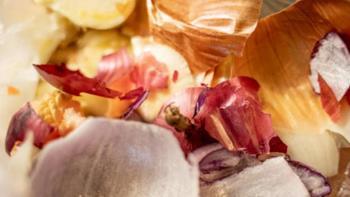 Soğan kabuklarını atmayın! Kurutmak yetiyormuş: Dışı içinden zengin