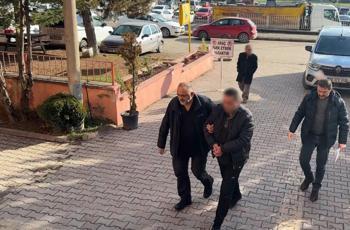 Kızının erkek arkadaşını kapıda vurdu! Baba adliyeye sevk edildi