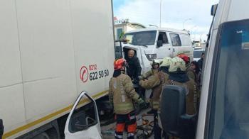 Bağcılar'da çekici dehşeti! 4 kişi yaralandı