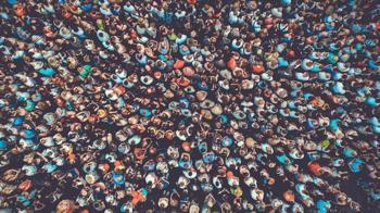 40 yıl öncesinden çok daha hızlı yürüyoruz! Uzmanlara göre bunun sebebi ise bir hayli ilginç...