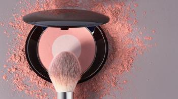 Allıklarınız taşlaştıysa koli bandı yöntemini deneyin! Pigmentini daha iyi veriyor